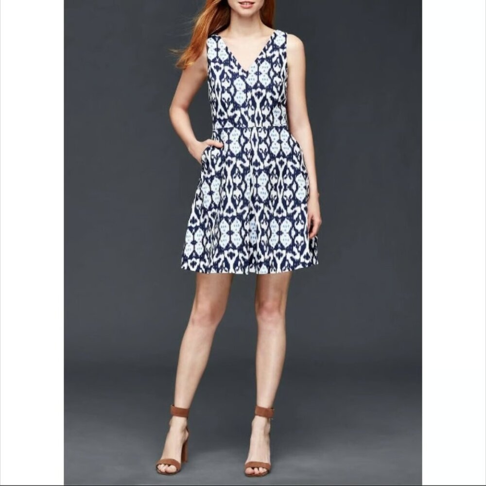 Gap 100% Linen Sleeveless V-neck Fit & Flare Ikat Blue White Mini Dress Size 4